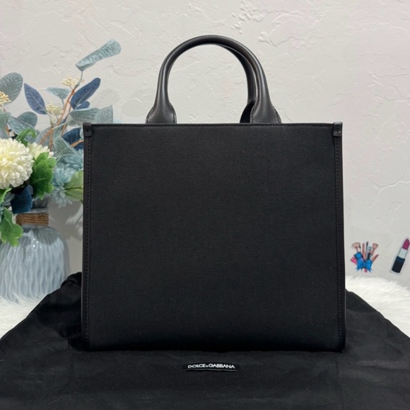 Dolce & Gabbana Year of The Rabbit Black Floral Embroidered Tote - Picture 3 of 9